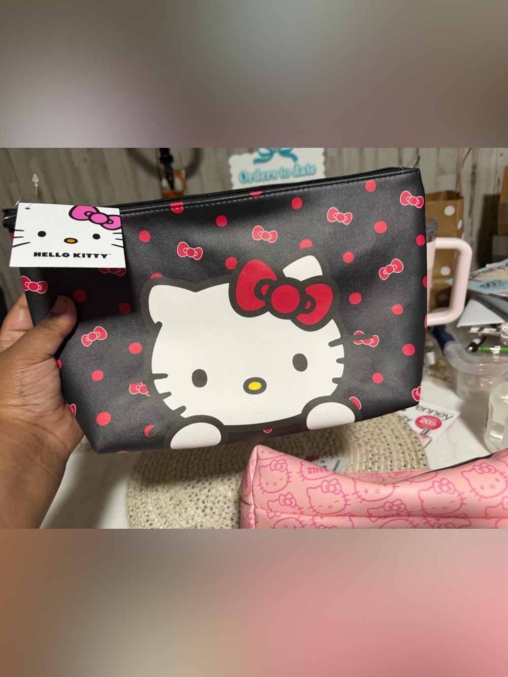 Hello Kitty Sanrio large cosmetic bag - Picture 3 of 4